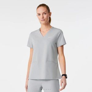 Limited Edition Color, Silver Arrows Casma Three-Pocket Scrub Top™ XXS